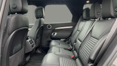 Land Rover Discovery 3.0 D300 R-Dynamic SE 5dr Auto Diesel Station Wagon